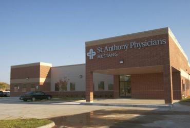 PEC Announces Sale of Suburban Medical Clinic - St Anthony Mustang