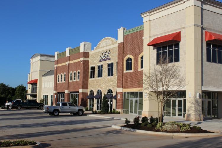 Shoppes at Quail Springs retail space for lease Oklahoma City, OK exterior photo3