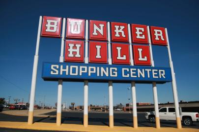 Bunker Hill Sign