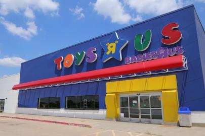 photo of Toys-R-Us OKC location