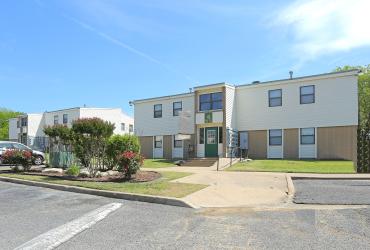 Price Edwards brokers $2,365,000 Apartment Complex Sale