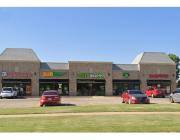 Retail strip center for lease Edmond, OK exterior photo