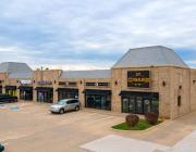Retail strip center for lease Edmond, OK exterior photo