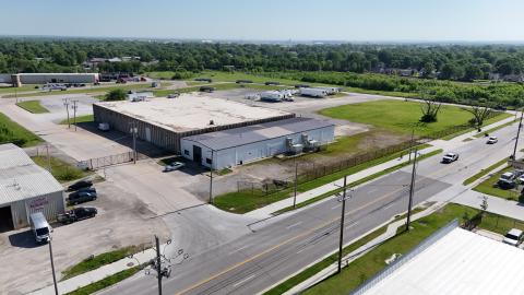 Industrial For Lease - 5309 E Pine