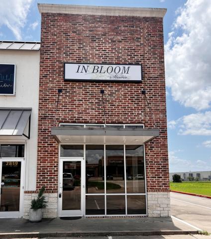 retail end cap space with drive thru Durant, OK exterior photo