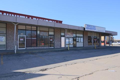 Newcastle Airline retail space for lease in SW Oklahoma City, Ok exterior photo