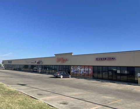 El Reno Shopping Center retail space for lease in El Reno, OK exterior building photo