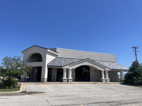 retail/office building for lease Ardmore, OK