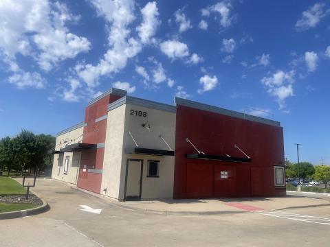 freestanding QRS building for lease Edmond, OK exterior photo