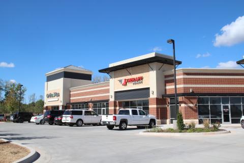 Shoppes at Fox Lake retail space for lease  in Edmond, OK exterior building photo 2