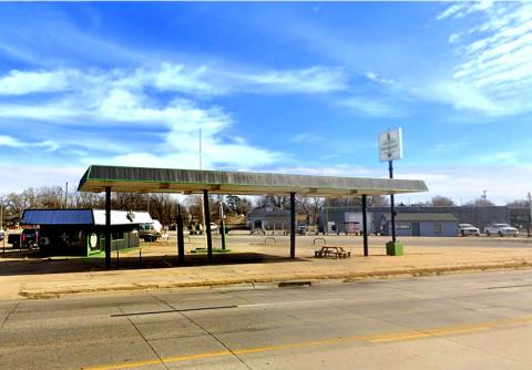 convenience store for lease Chickasha, OK exterior photo