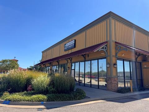 retail space for lease Edmond, Ok exterior photo