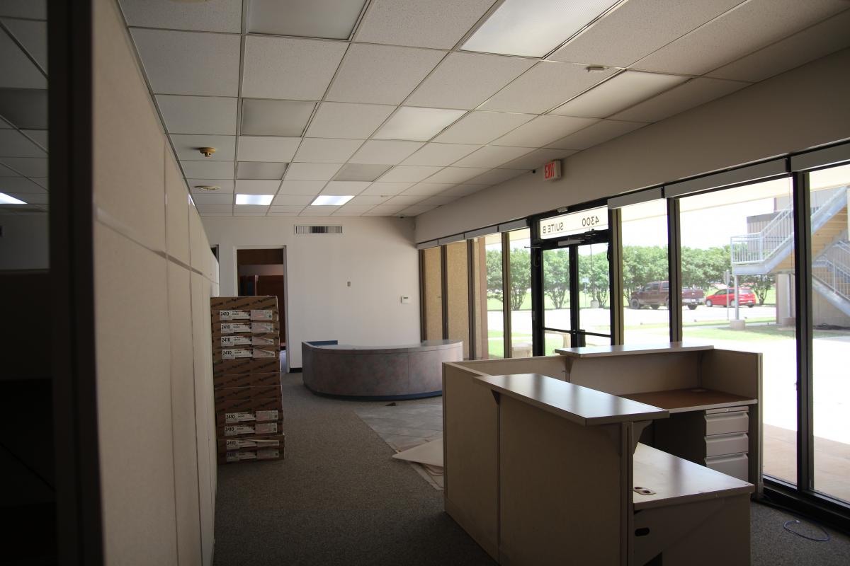 rogers airport office lease rate