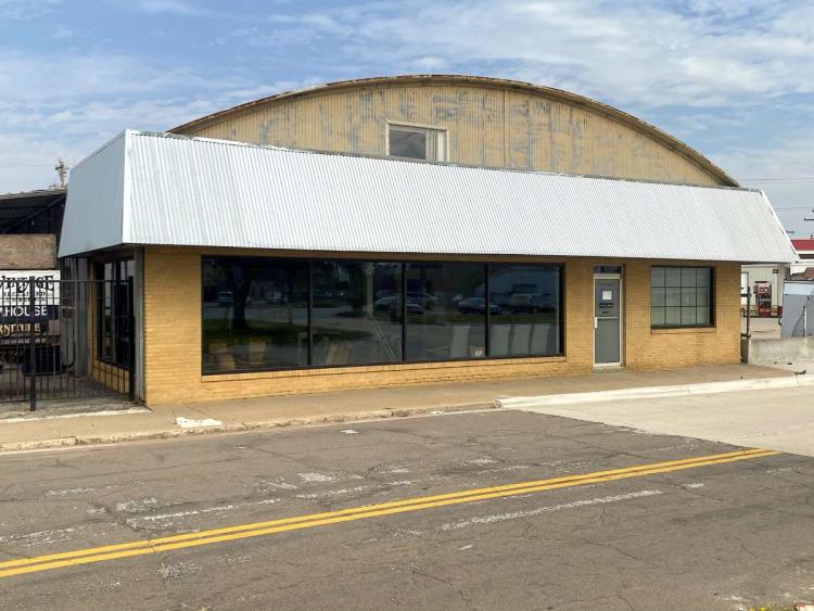 retail / office building for sublease in Oklahoma City's Public Farmer's Market area exterio photo