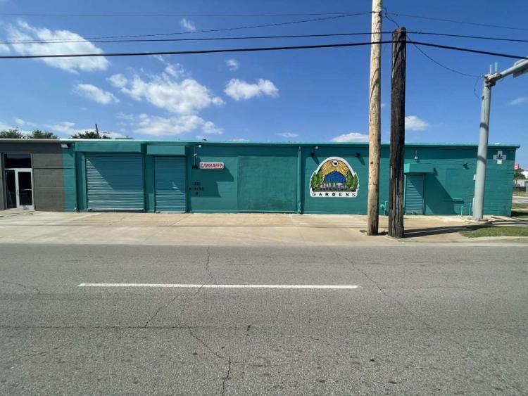 retail space for lease in Markets Market area, Oklahoma City, exterior photo