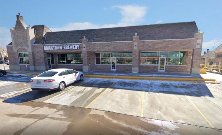 Chatenay Square retail space for lease, Oklahoma City, OK exterior photo free standing building