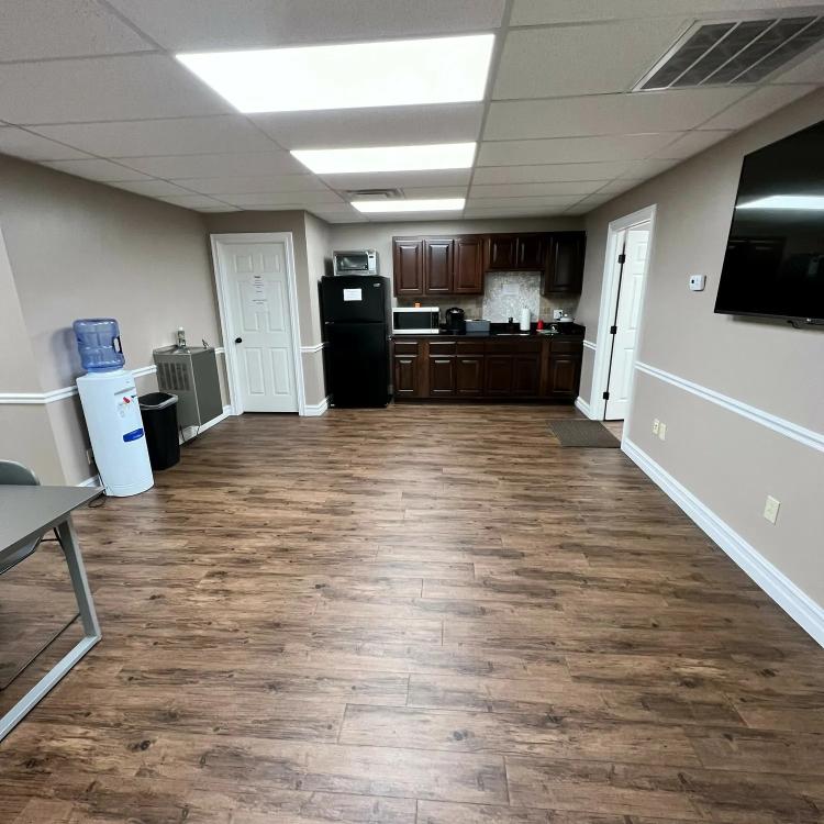 Industrial For Lease - 6935 E 12th - Interior