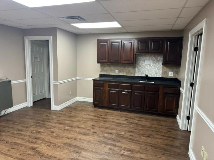 Industrial For Lease - 6935 E 12th - Interior
