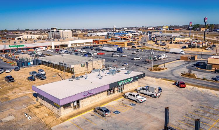retail space for lease - Durant, OK exterior photo