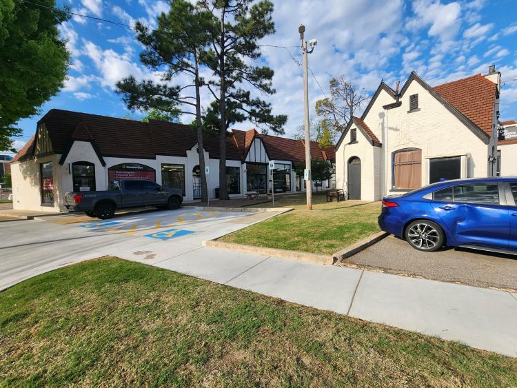 Culbertson Plaza retail space for lease Oklahoma City, OK exterior photo