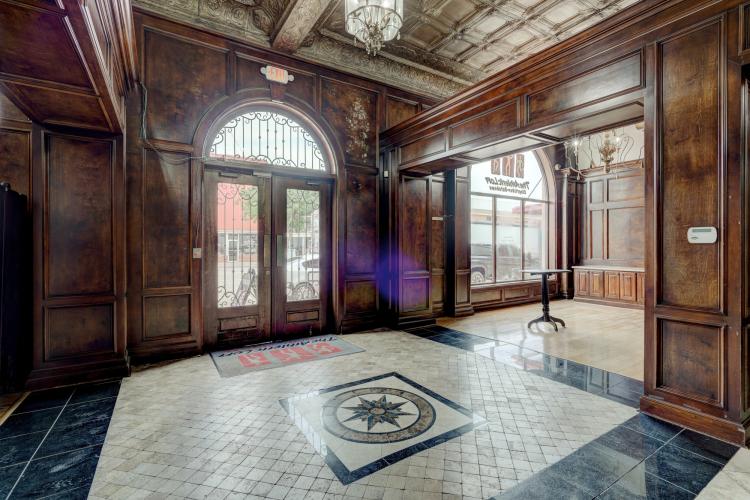 retail or office building for lease or sale Kingfisher, OK photo