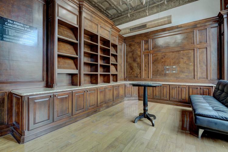 retail or office building for lease or sale Kingfisher, OK photo