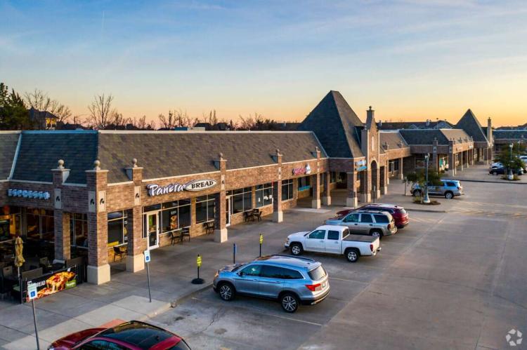 Chatenay Square retail space for lease, Oklahoma City, OK exterior photo