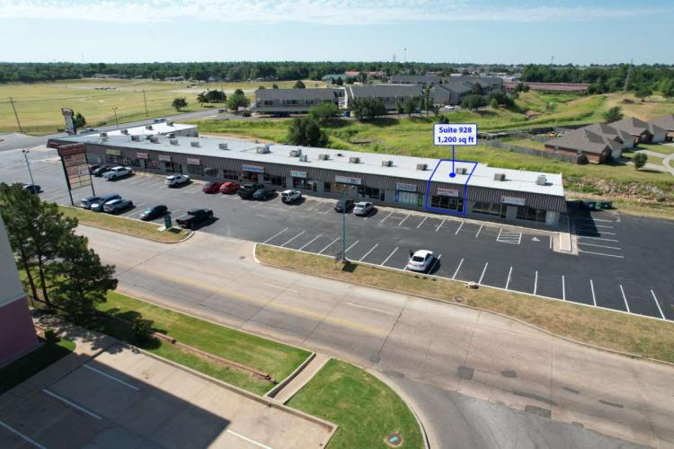 SouthPointe Shopping Center retail space for lease Oklahoma City, OK exterior photo