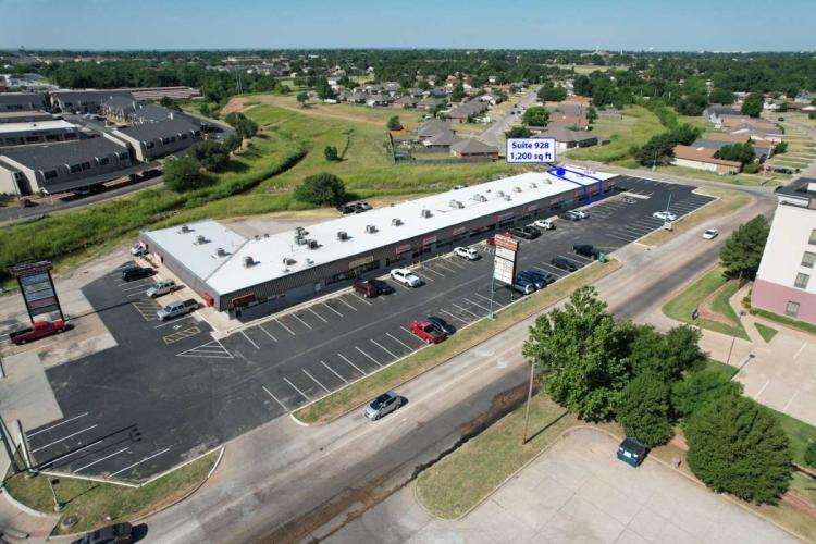 SouthPointe Shopping Center retail space for lease Oklahoma City, OK exterior photo