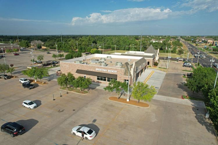 Chatenay Square retail space for lease, Oklahoma City, OK outparcel building