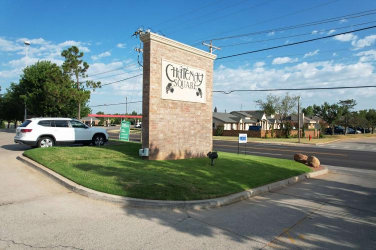 Chatenay Square retail space for lease, Oklahoma City, OK monument sign