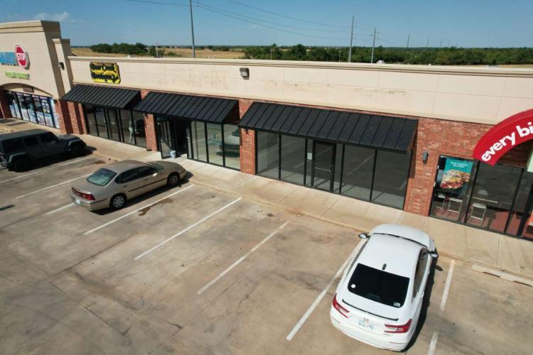 strip center retail space for lease west Edmond, OK - exterior photo2