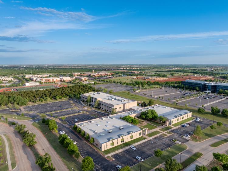 Quail Commerce Center