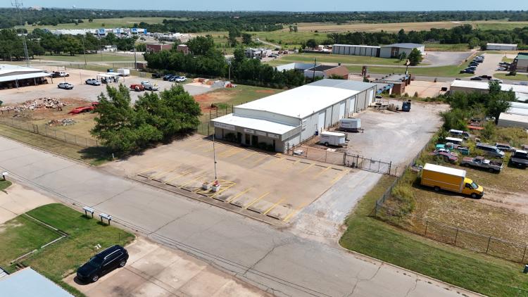 industrial space or building for lease, Guthrie, OK exterior photo