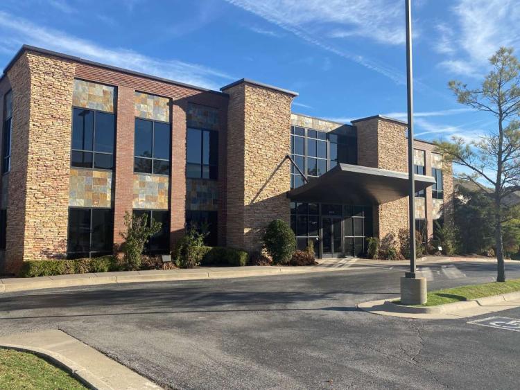 Memorial Plaza office space for lease Oklahoma City, OK exterior 3