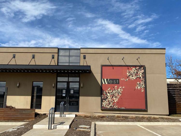 restaurant building for lease Oklahoma city, Ok exterior photo2