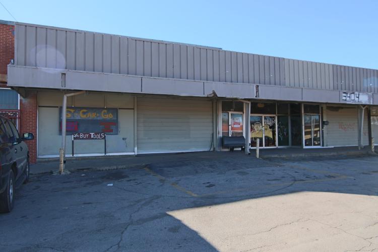 Newcastle Airline retail space for lease in SW Oklahoma City, Ok exterior photo