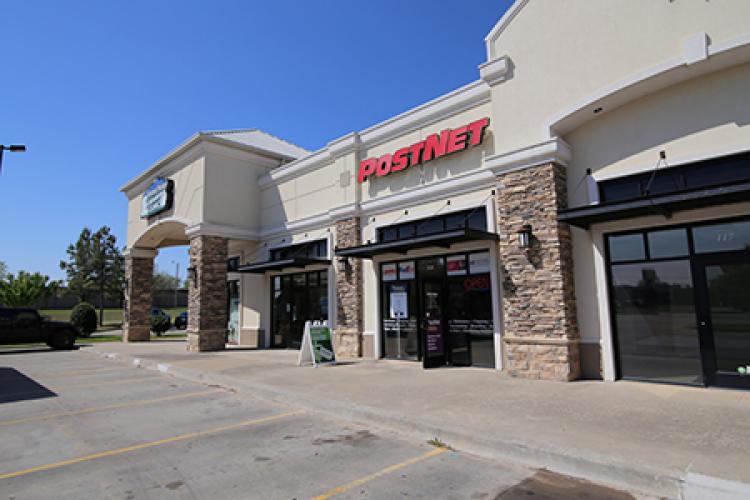 Summit Pointe Plaza retail space for lease Oklahoma City, OK exterior photo4