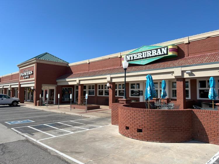 retail space for lease in Kickingbird Square, Edmond, Ok exterior photo