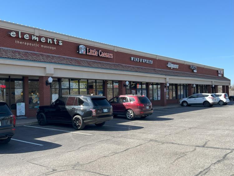 retail space for lease in Kickingbird Square, Edmond, Ok exterior photo