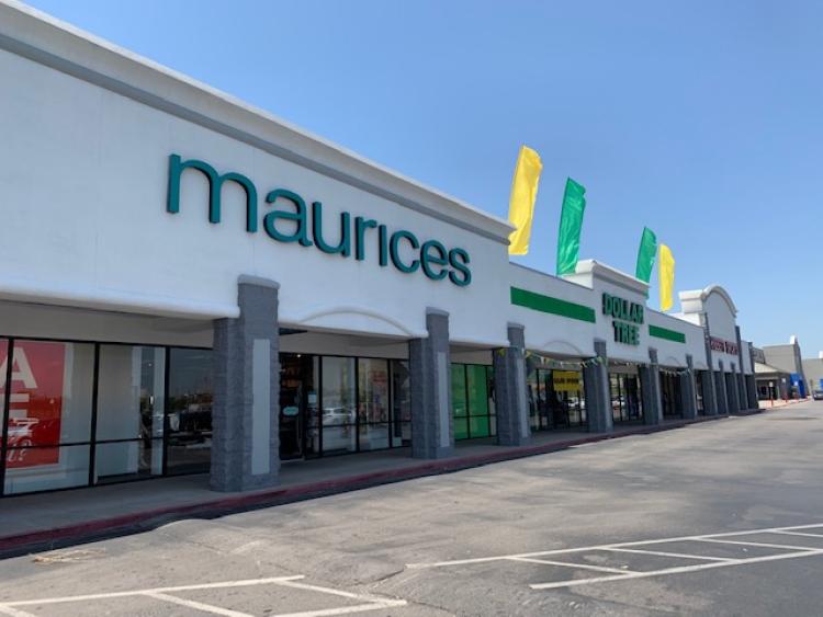 Duncan Town Square retail space for lease Duncan, Okla exterior photo main building