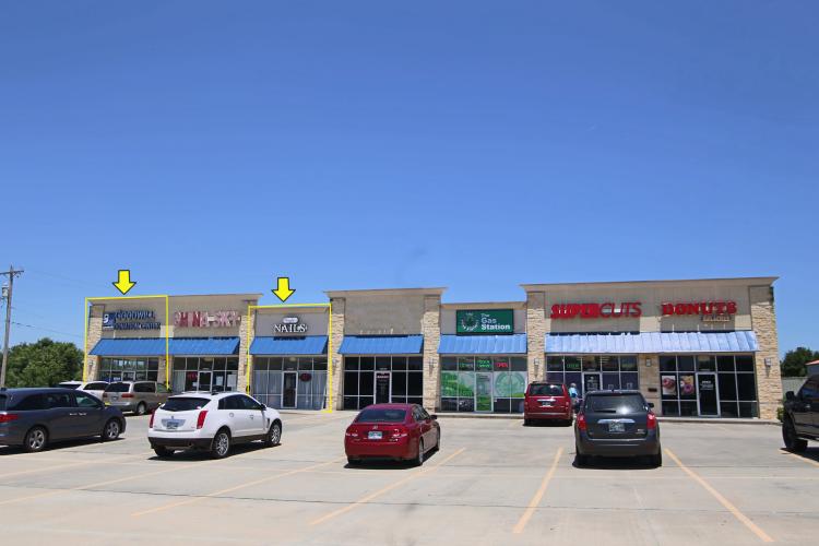 Legacy Center retail space for lease Midwest City, Ok exterior photo