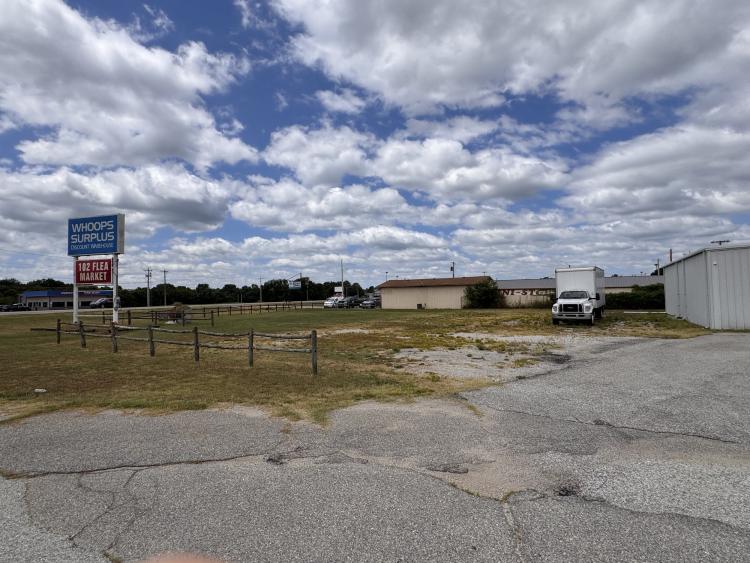 industrial building for lease Grove, Ok