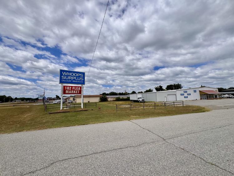 industrial building for lease Grove, Ok