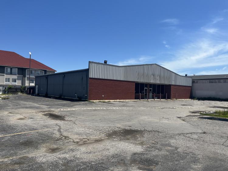 retail building for sublease Tulsa, Ok exterior photo