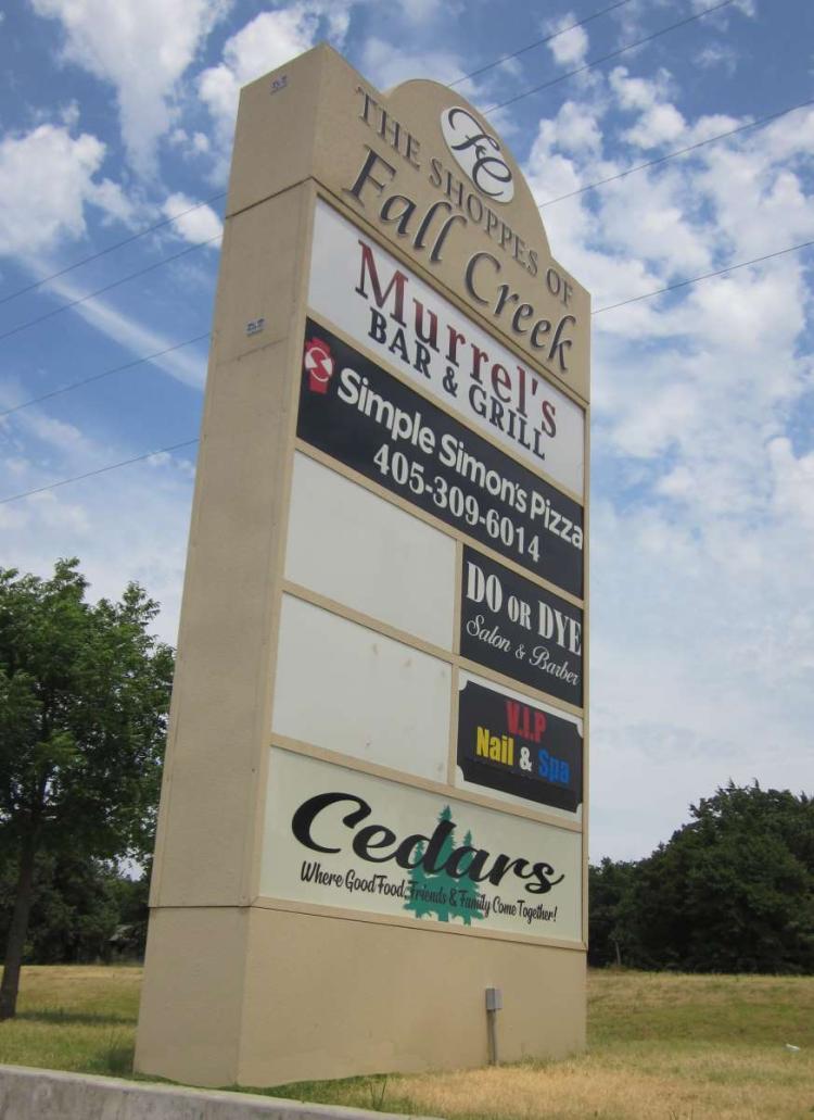 shopping center for lease in Harrah, Ok pylon