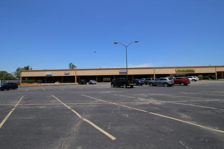 Village Plaza retail space for lease Oklahoma City, OK exterior photo5