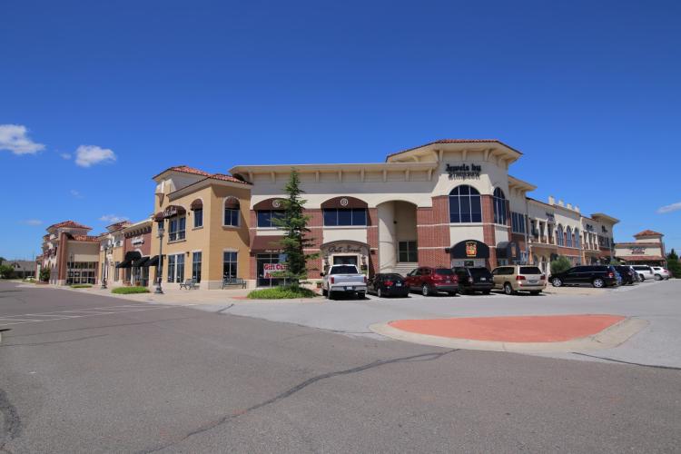 Shoppes on Broadway retail for lease Edmond, Ok exterior photo