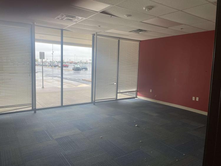 large retail space for South Oklahoma City, OK interior photo