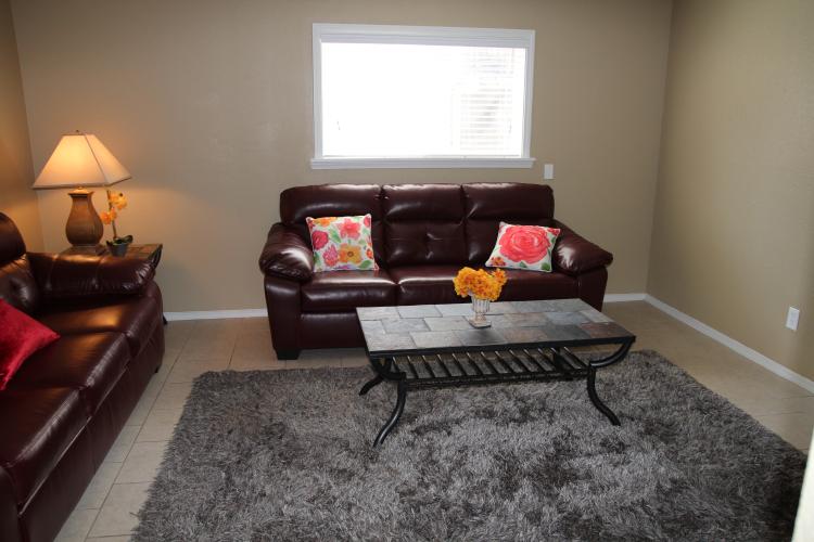 Apartment complex for lease Oklahoma City OK interior living room photo